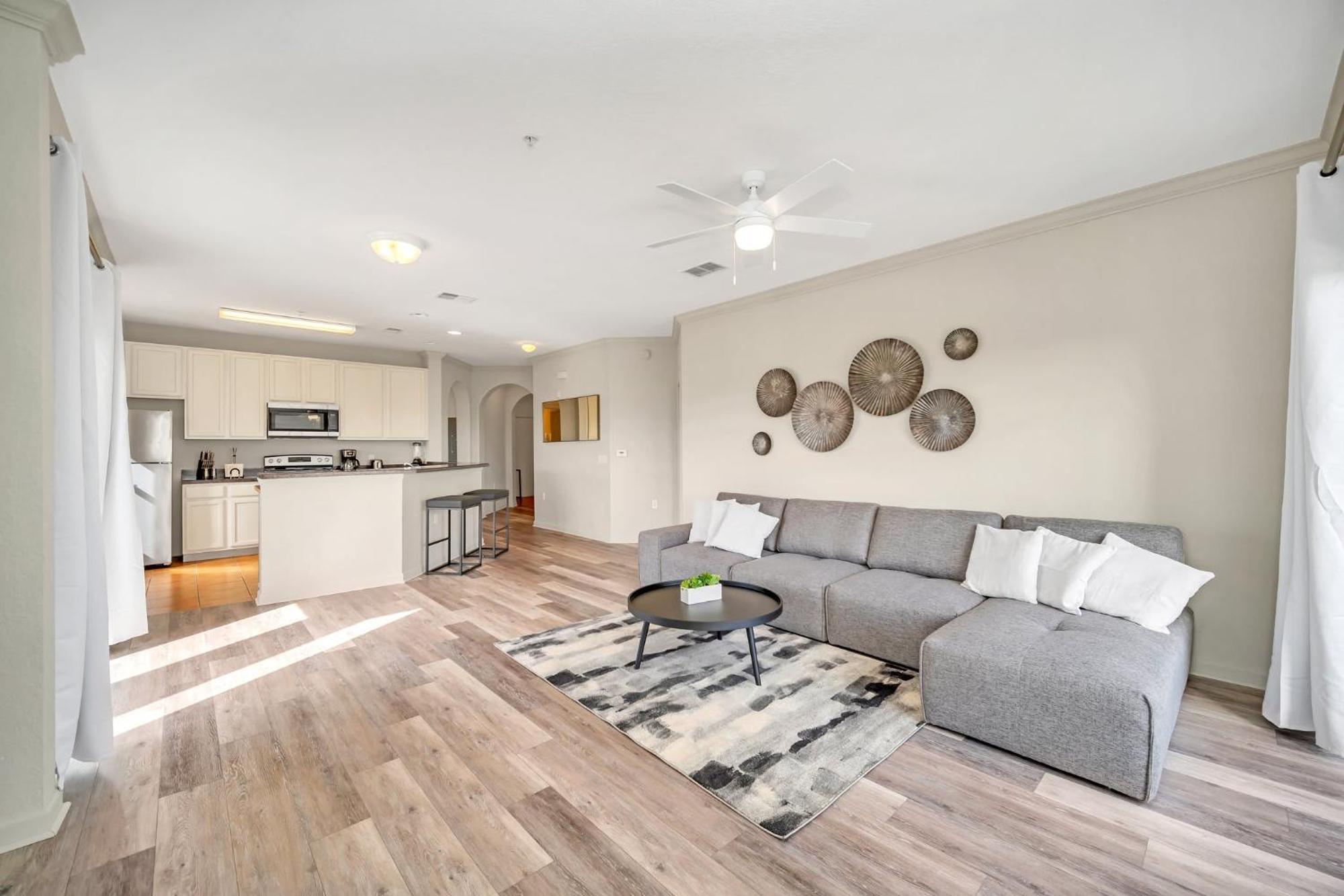 Spacious 2Br Condo W Pool & Hot Tub Near Disney Orlando Kültér fotó