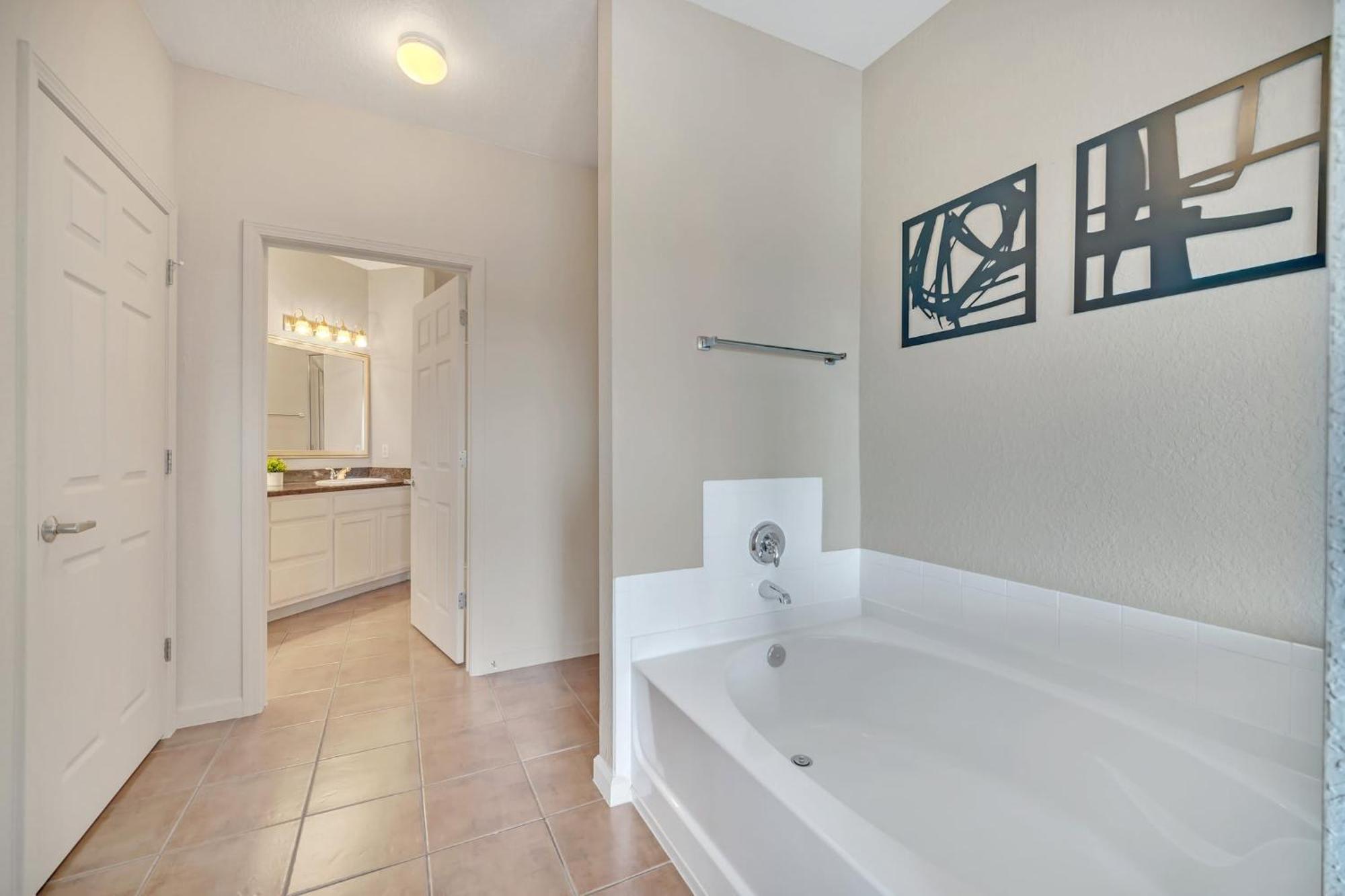 Spacious 2Br Condo W Pool & Hot Tub Near Disney Orlando Kültér fotó
